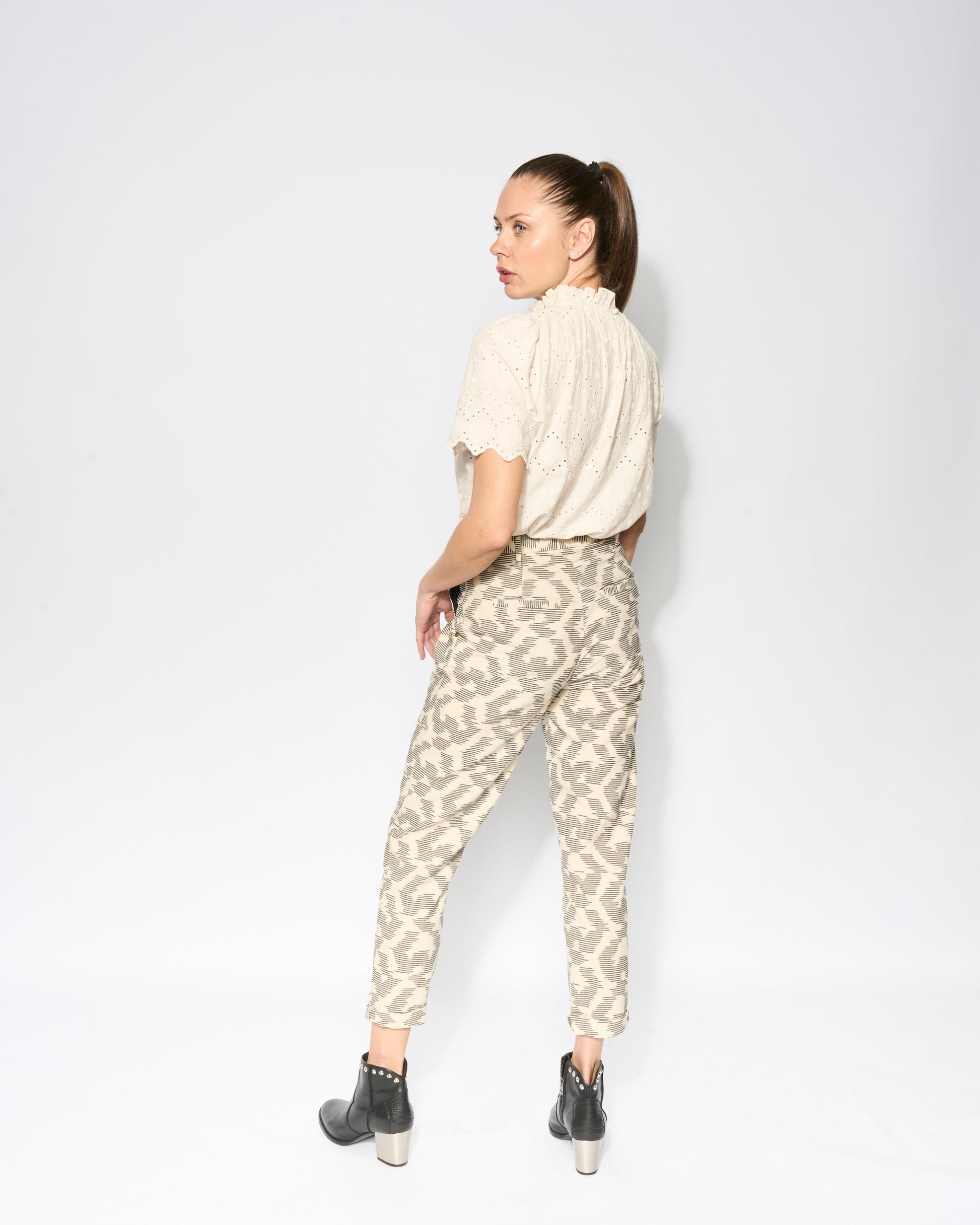 IKATE Perfect fit pleat pants-3