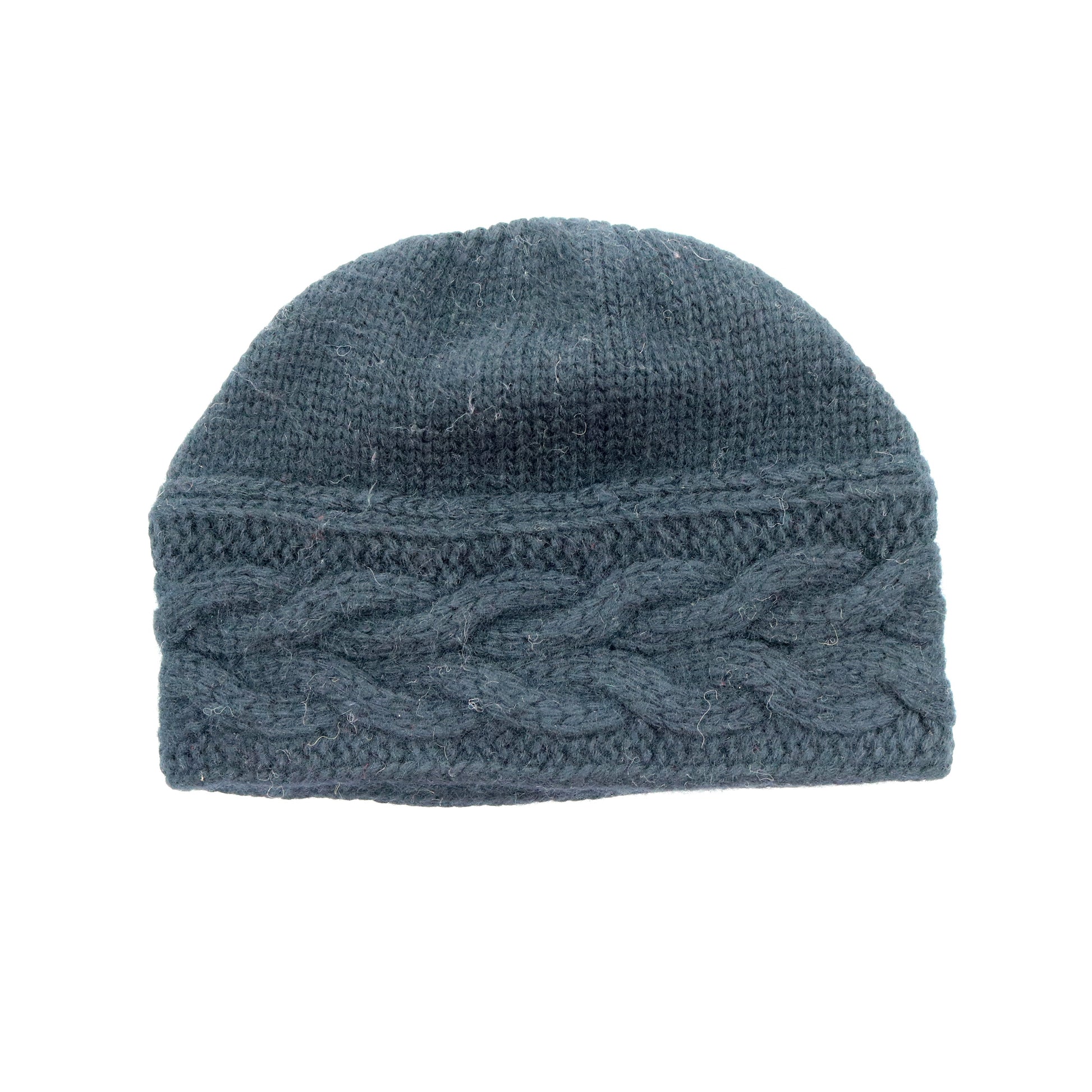 BEANIE IN CABLES DESIGN-0