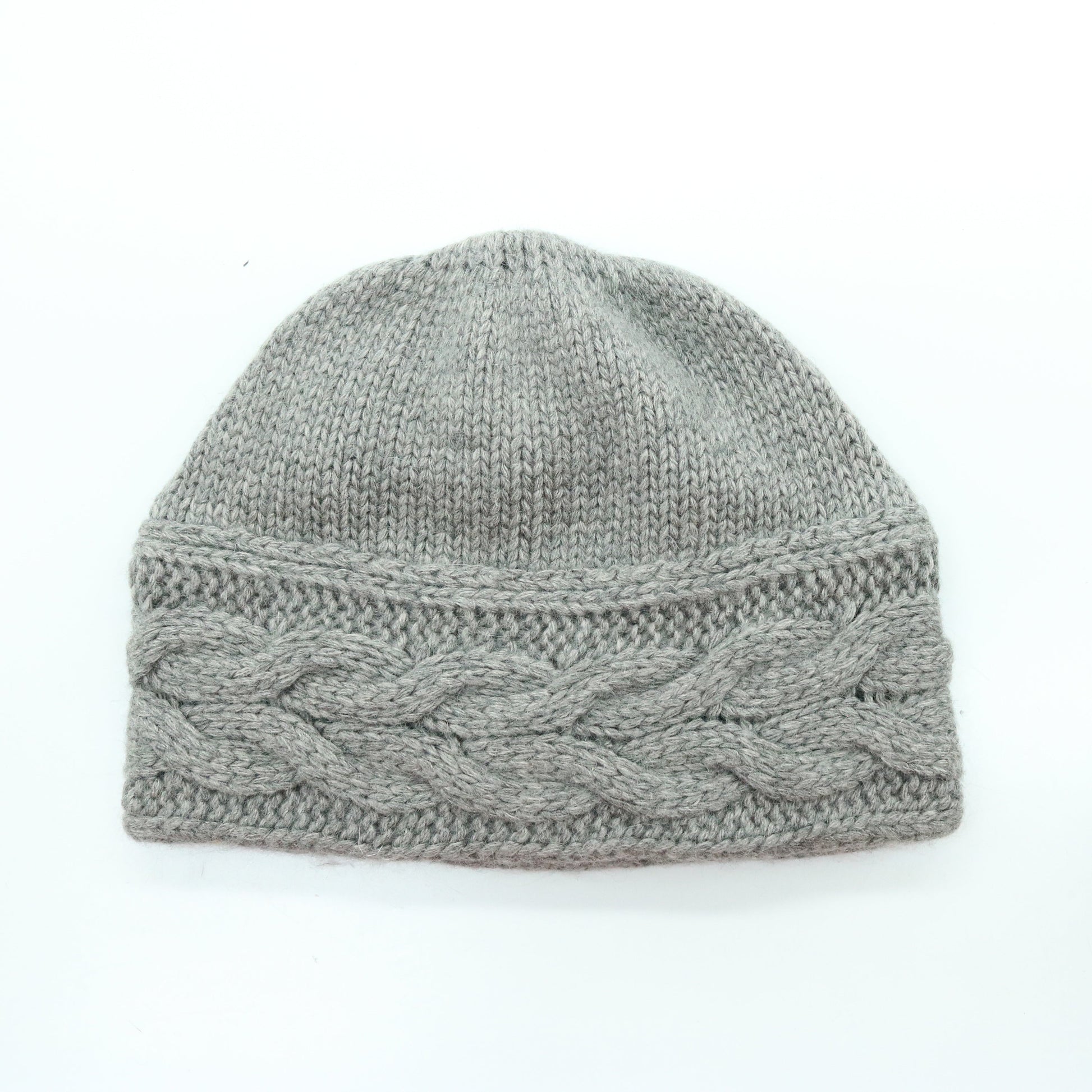 BEANIE IN CABLES DESIGN-6