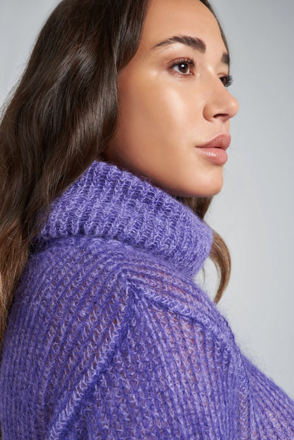 Maglione Airy con Collo Extra Alto - Viola-3