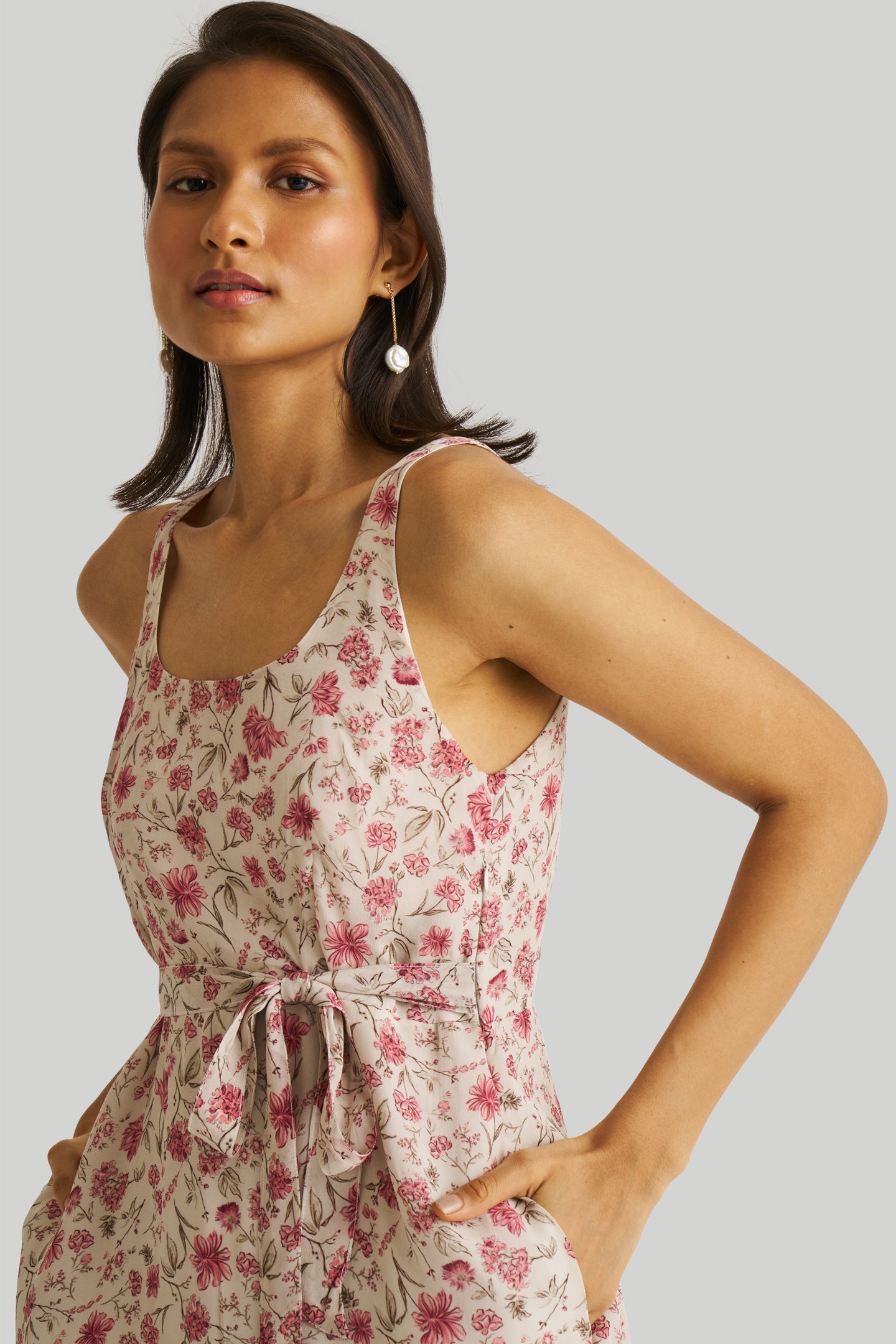 Fitted Knee Length Floral Dress-3