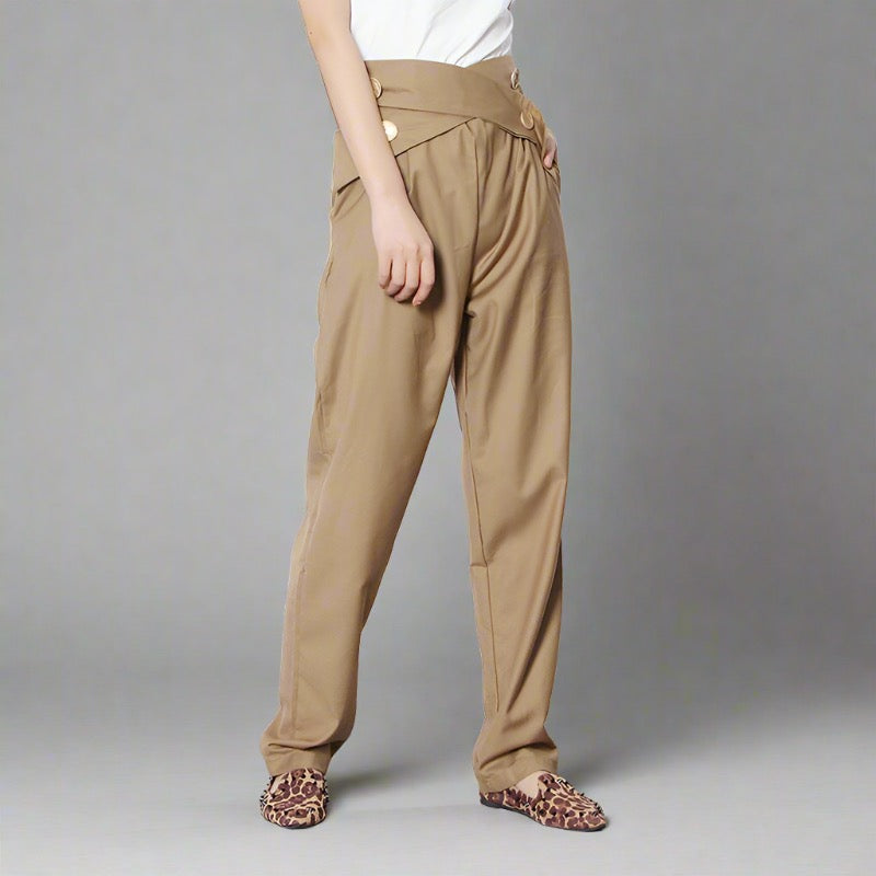 High-waisted khaki pants with button detailing.