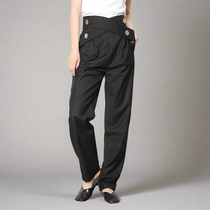 High-waisted khaki pants with button detailing.