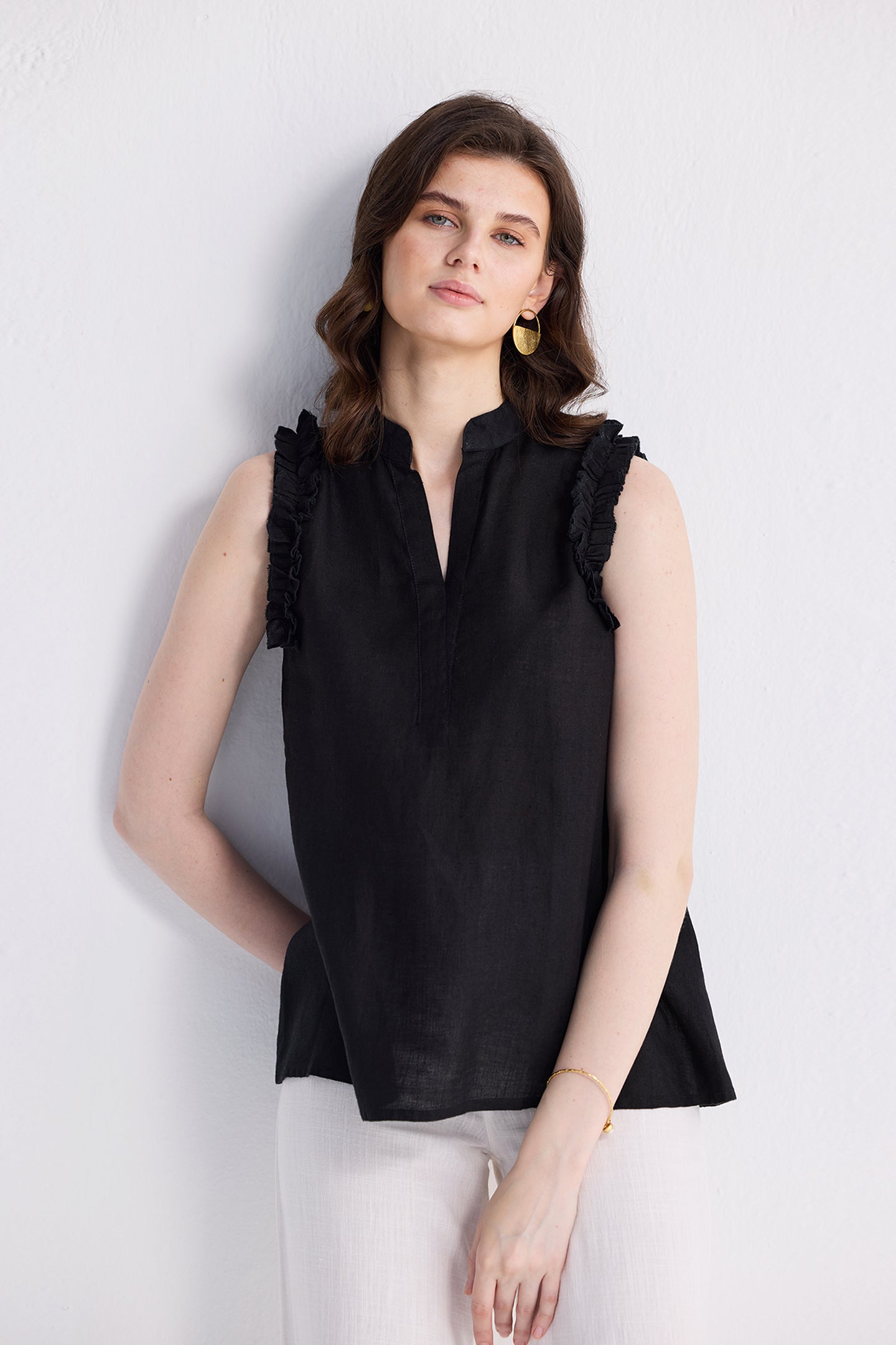 Sleeveless Hemp Top with Ruffles in Black-4