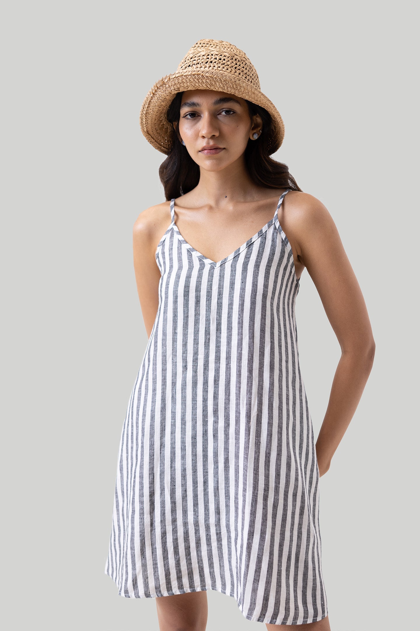 Short Tent Dress in Linen Stripes-4