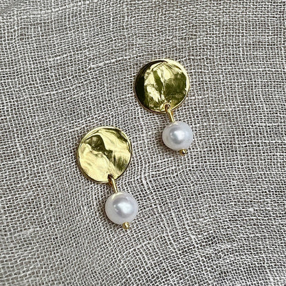 Freshwater Pearl Disc Earrings-2