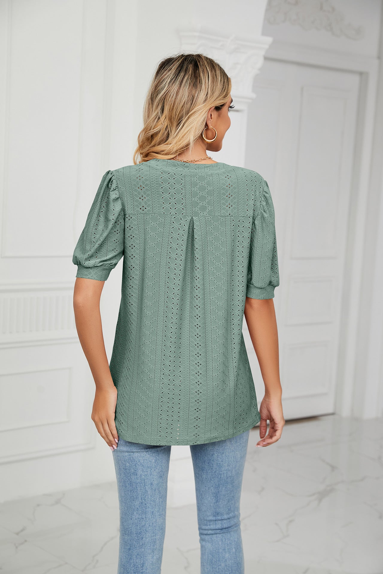 V-Neck Lantern Sleeve Shirt