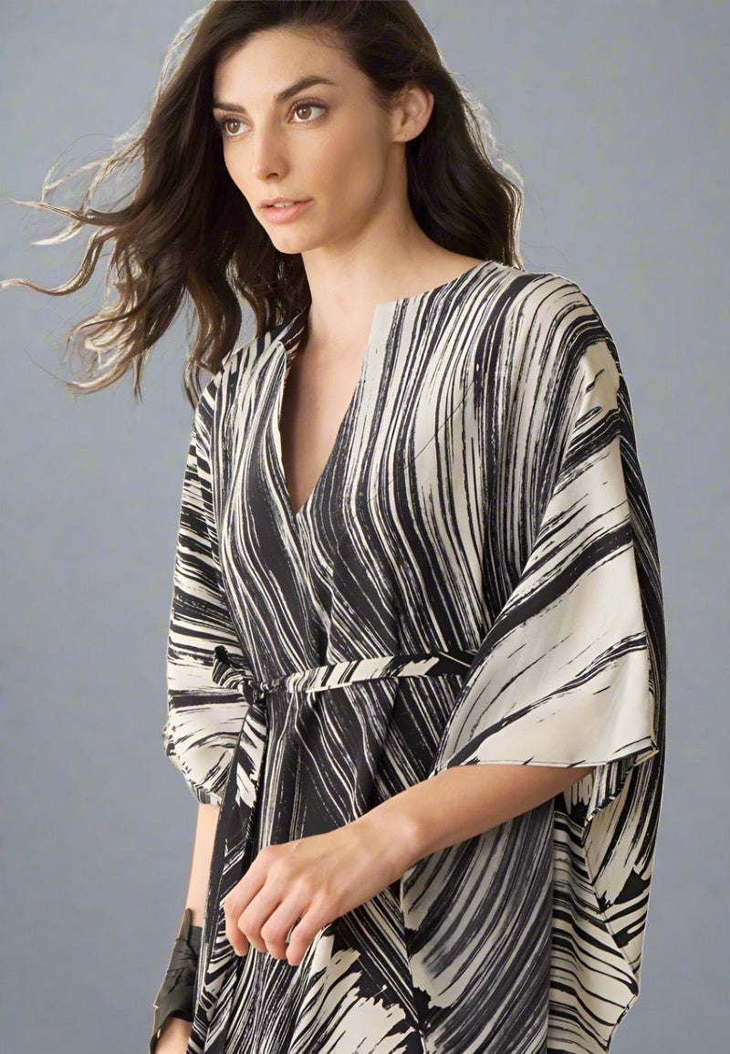 Black and white abstract pattern kaftan